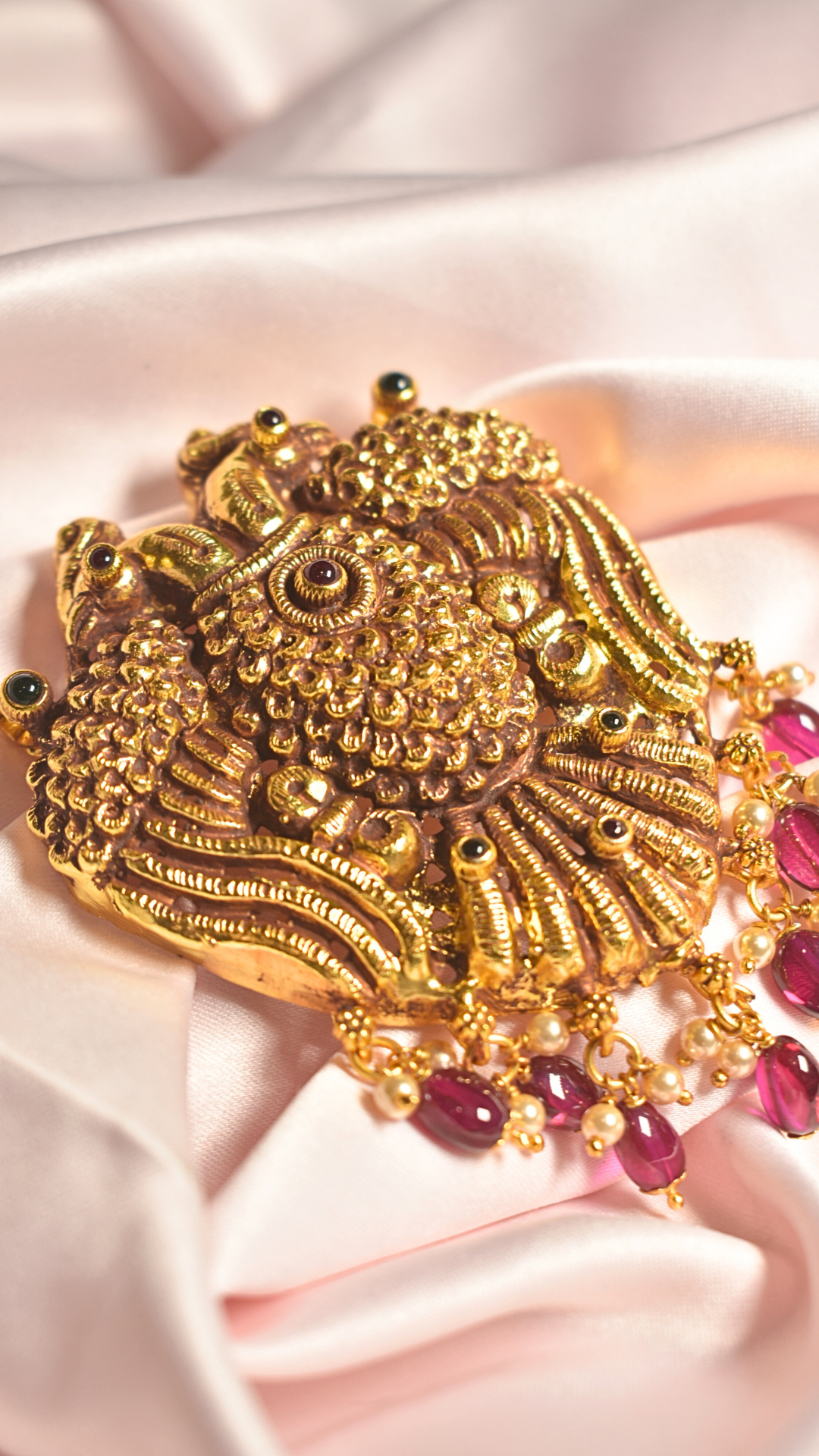 Majestic Gold Peacock Pendant with Pearl Detailing